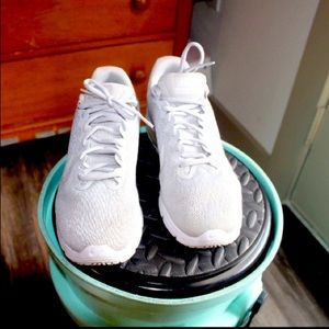 Women’s Air Max Sequent 2